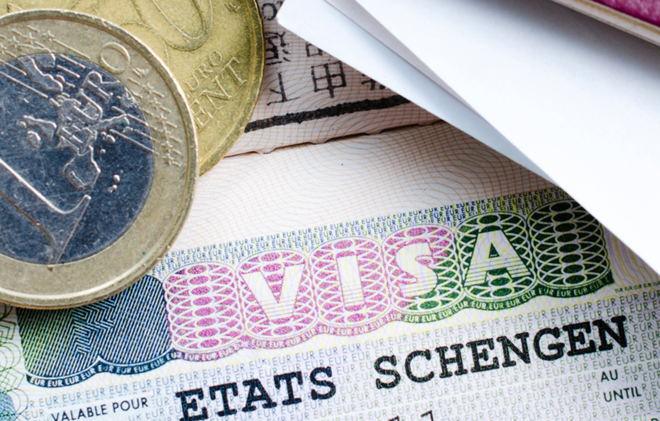 Штампи підуть в минуле. В ЄС розповіли, якими будуть шенген-візи нового формату